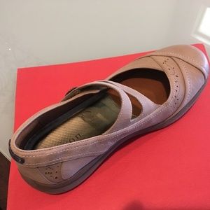 Aravon by New Balance, 9W, in taupe